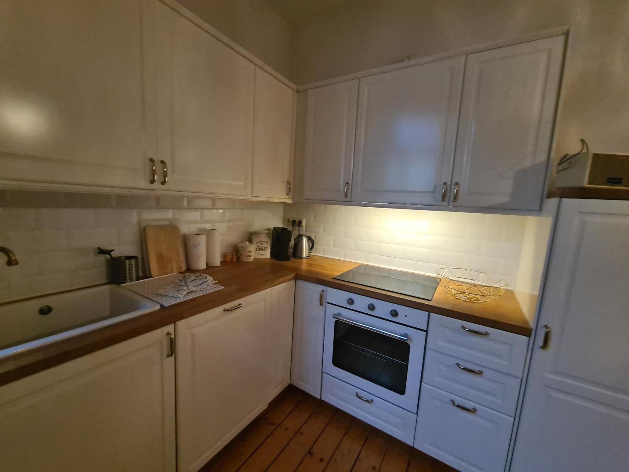 Appartement Away From Stylish Netflix Kitchen Wiesbaden