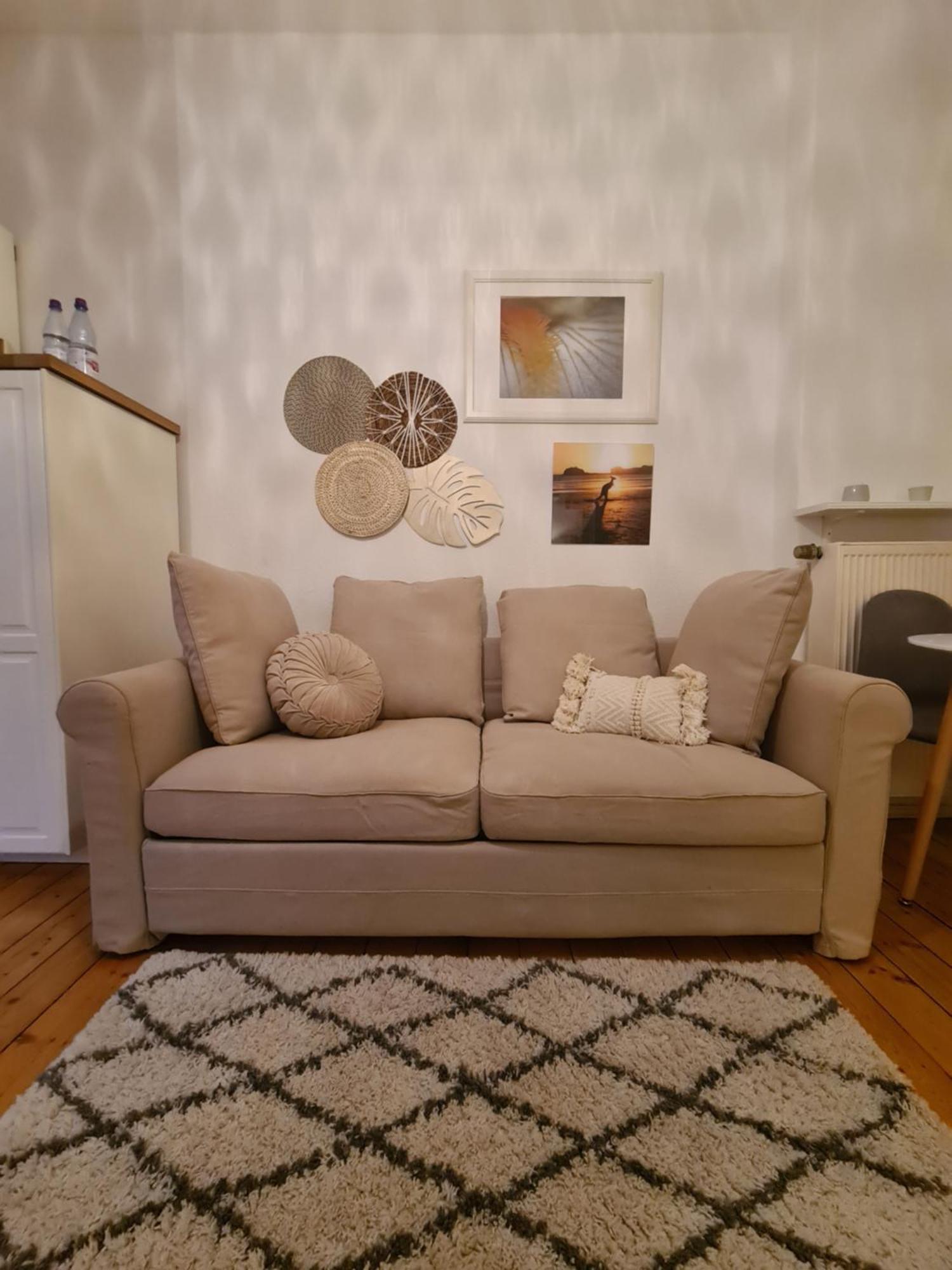 Appartement Away From Stylish Netflix Kitchen