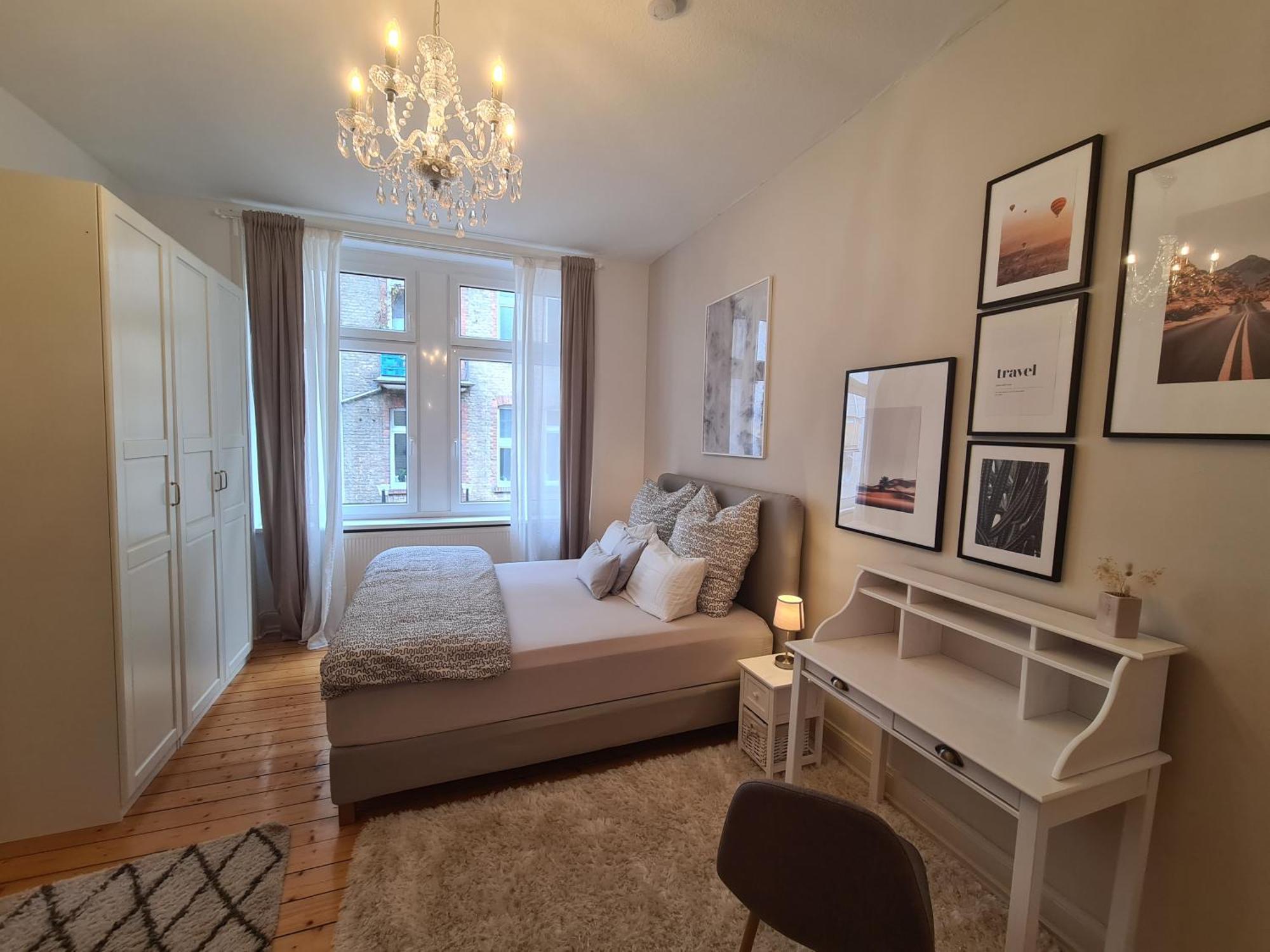 Appartement Away From Stylish Netflix Kitchen